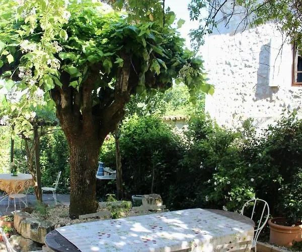 Bed and breakfast Grange Bleuet Aubeterre-sur-Dronne
